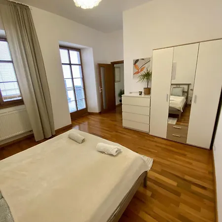 Apartment Vera - Old Town, Ac, Balcony *