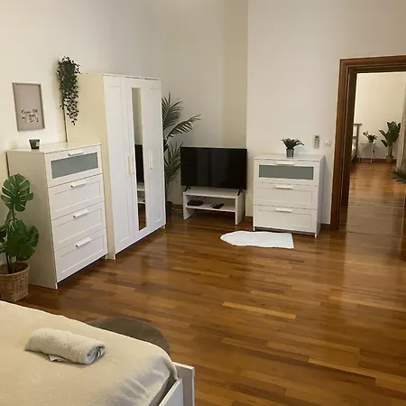 Vera - Old Town, Ac, Balcony 아파트 브라티슬라바