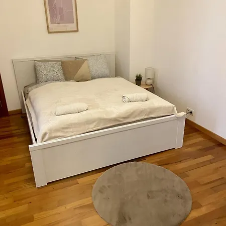 Apartment Vera - Old Town, Ac, Balcony