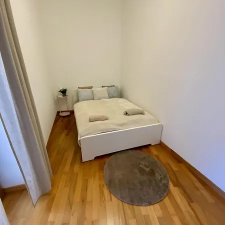 Vera - Old Town, Ac, Balcony ברטיסלאבה