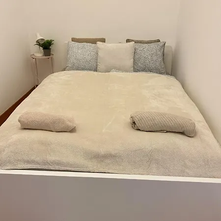 Vera - Old Town, Ac, Balcony * ברטיסלאבה