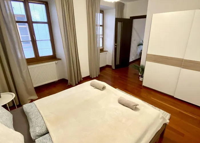 Vera - Old Town, Ac, Balcony Apartmán *