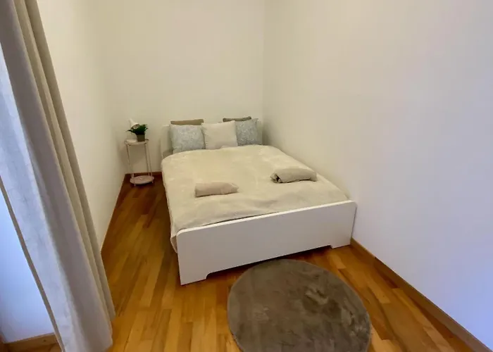 Vera - Old Town, Ac, Balcony Bratislava